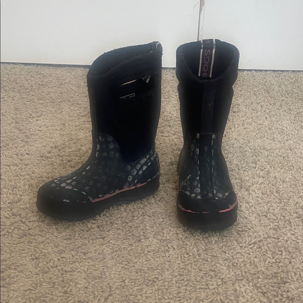 Bogs Waterproof Insulated Black and Pink Boots